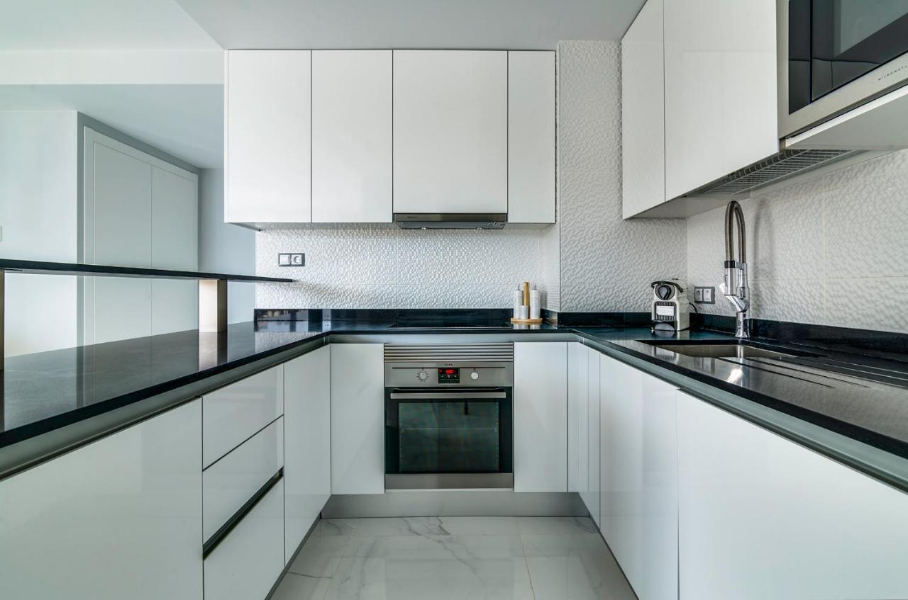 Infinity Sunny View Deluxe Apartment Arenales del Sol Bagian luar foto